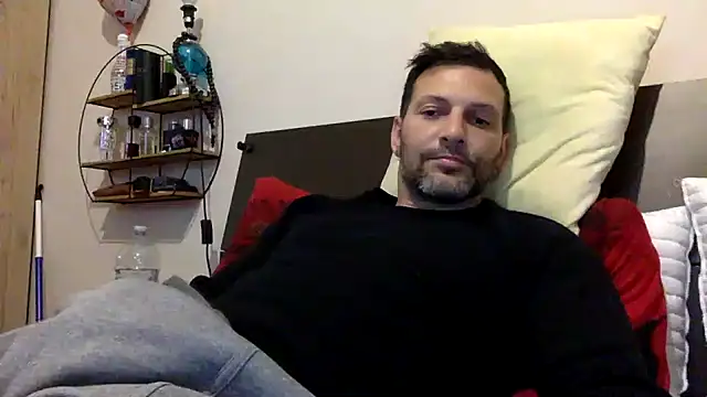 goroasroma90 online show from April 13, 2026, 6:01 pm