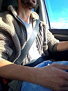 Snapshot of Zeefy chatting on October 8, 2025, 9:00 am Zeefy online show from October 8, 2025, 9:00 am