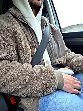 Snapshot of Zeefy chatting on October 16, 2025, 7:38 am Zeefy online show from October 16, 2025, 7:38 am