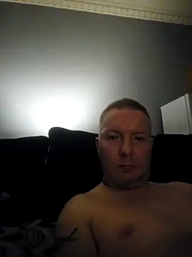 Snapshot of walker1979 chatting on September 12, 2025, 10:31 pm walker1979 online show from September 12, 2025, 10:31 pm