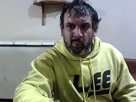 Rodrigo happy online show from September 10, 2025, 2:43 am