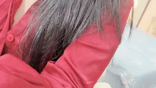 Snapshot of _Ely_ chatting on October 27, 2025, 3:46 pm Ely online show from October 27, 2025, 3:46 pm