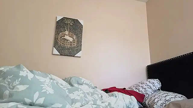 hailzeffn online show from November 10, 2025, 1:49 pm