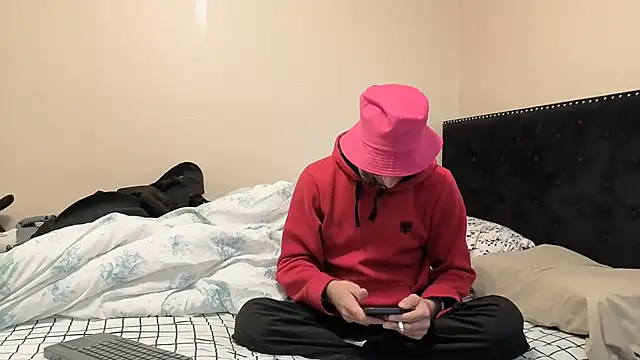 hailzeffn online show from October 27, 2025, 12:50 pm