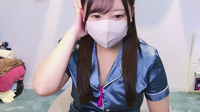 YUTSU KI online show from December 10, 2024, 4:06 pm