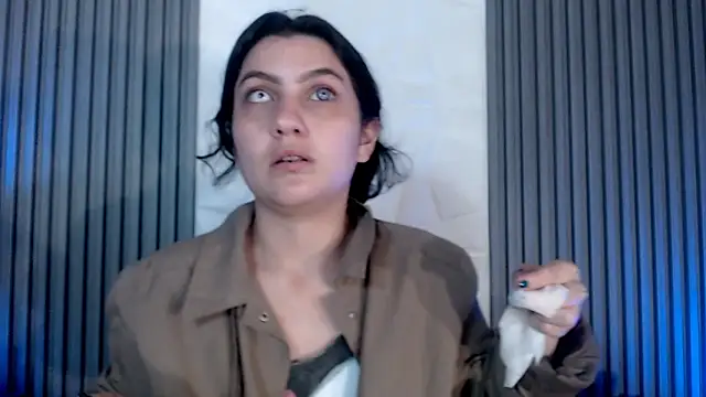 Snapshot of sophy_rock chatting on October 15, 2025, 2:58 pm sophy rock online show from October 15, 2025, 2:58 pm