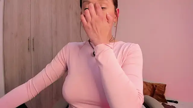 Snapshot of _miamadison chatting on September 23, 2025, 2:07 am  miamadison online show from September 23, 2025, 2:07 am