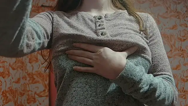 Snapshot of strawberrysmoothie chatting on February 19, 2025, 5:05 am strawberrysmoothie online show from February 19, 2025, 5:05 am