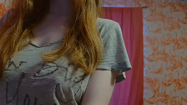 Snapshot of strawberrysmoothie chatting on March 19, 2025, 11:03 pm strawberrysmoothie online show from March 19, 2025, 11:03 pm