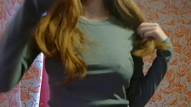 Snapshot of strawberrysmoothie chatting on March 9, 2025, 7:05 pm strawberrysmoothie online show from March 9, 2025, 7:05 pm