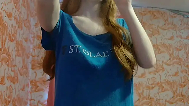 Snapshot of strawberrysmoothie chatting on October 16, 2025, 5:54 pm strawberrysmoothie online show from October 16, 2025, 5:54 pm