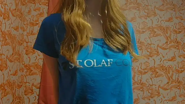 Snapshot of strawberrysmoothie chatting on January 30, 2025, 3:00 am strawberrysmoothie online show from January 30, 2025, 3:00 am