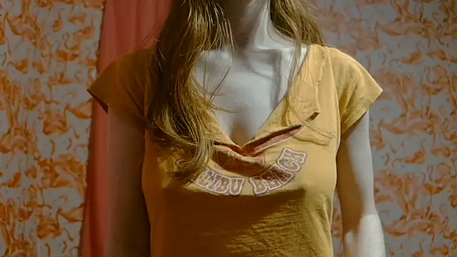 Snapshot of strawberrysmoothie chatting on January 16, 2025, 3:12 am strawberrysmoothie online show from January 16, 2025, 3:12 am