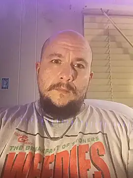 Snapshot of Spunonymous chatting on October 3, 2025, 2:59 am Spunonymous online show from October 3, 2025, 2:59 am