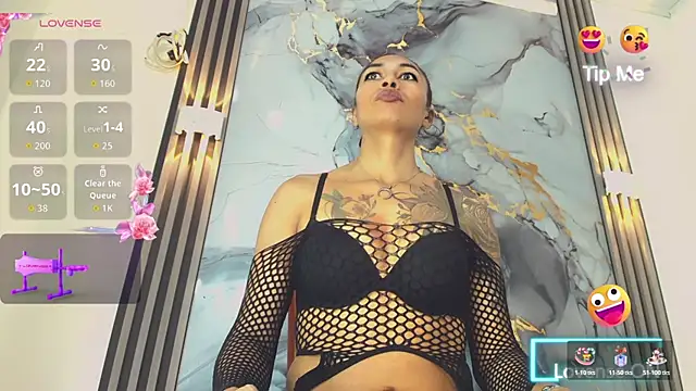 Snapshot of khiara_moretti chatting on February 11, 2026, 11:43 am khiara moretti online show from February 11, 2026, 11:43 am