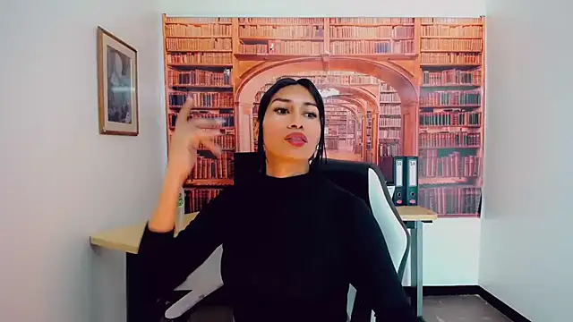 khiara moretti online show from February 22, 2025, 7:36 pm