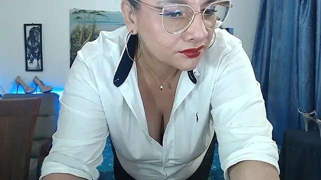 Aleja Gonzales online show from January 10, 2026, 12:00 pm