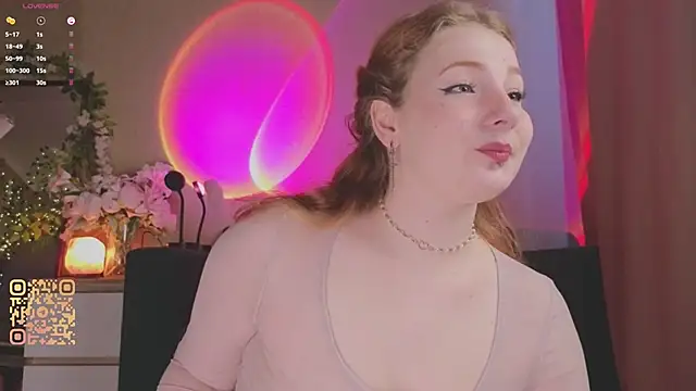 Snapshot of Miss_Ida_ chatting on May 23, 2026, 1:43 pm Miss Ida online show from May 23, 2026, 1:43 pm