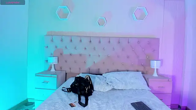 Snapshot of Agathaargent_ chatting on October 3, 2025, 4:03 am Agathaargent  online show from October 3, 2025, 4:03 am