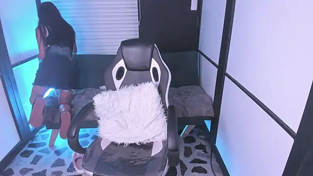 Snapshot of Agathaargent_ chatting on October 15, 2025, 10:07 pm Agathaargent  online show from October 15, 2025, 10:07 pm