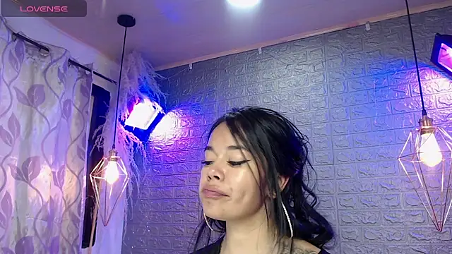 sussiee garden online show from February 11, 2025, 2:24 pm