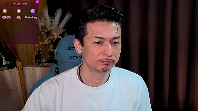 Snapshot of HARU-outdoor-x chatting on October 19, 2025, 2:09 pm HARU-outdoor-x online show from October 19, 2025, 2:09 pm