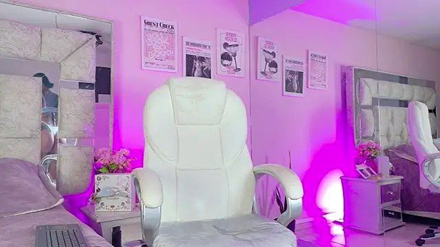 Sara Greey online show from April 18, 2026, 3:03 pm