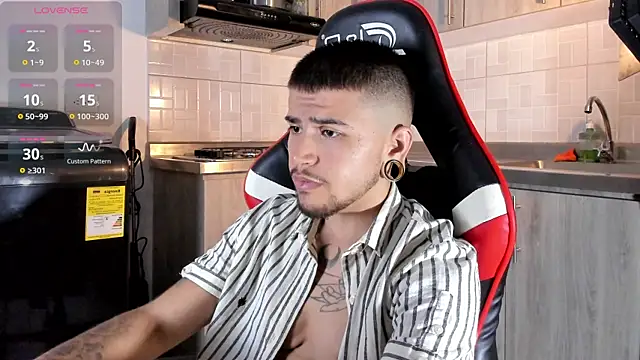 Snapshot of ftmphilip_ chatting on November 20, 2025, 11:14 pm ftmphilip online show from November 20, 2025, 11:14 pm