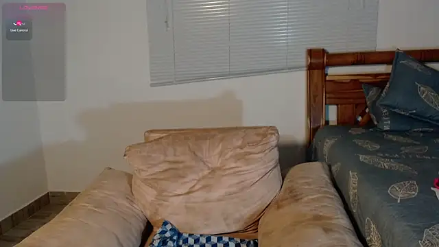 Snapshot of ftmphilip_ chatting on January 10, 2026, 12:39 am ftmphilip online show from January 10, 2026, 12:39 am