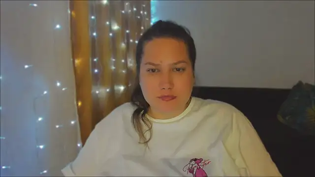  madalexa  online show from September 19, 2025, 11:42 pm