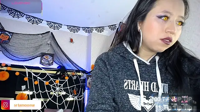 Snapshot of Moon_Water__ chatting on October 16, 2025, 12:57 pm Moon Water   online show from October 16, 2025, 12:57 pm