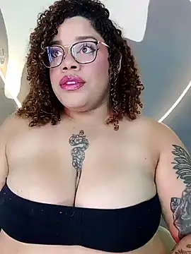 Snapshot of Dirty_sara17 chatting on February 3, 2025, 5:07 am Dirty sara17 online show from February 3, 2025, 5:07 am