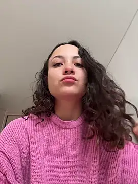 Megan Rodrigo online show from May 14, 2026, 1:08 pm