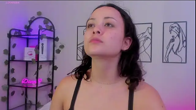 Megan Rodrigo online show from February 19, 2025, 8:10 pm