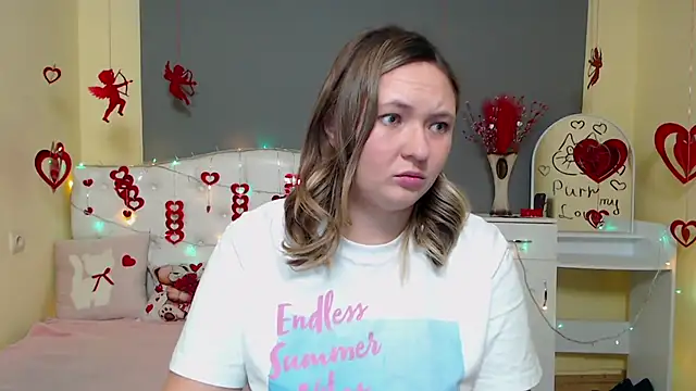 SallyVerda online show from February 9, 2026, 6:39 pm