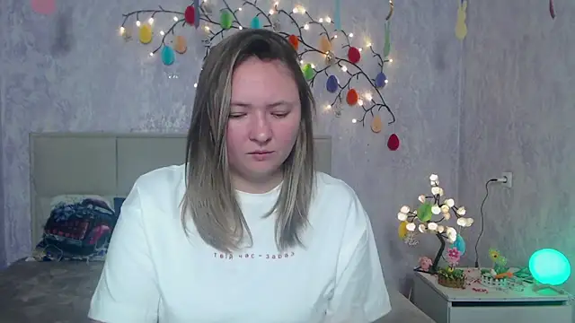 SallyVerda online show from April 3, 2026, 5:52 pm