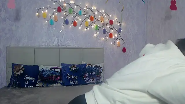 SallyVerda online show from April 10, 2026, 5:36 am