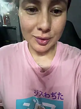 Amber Martins  online show from March 2, 2025, 4:36 pm