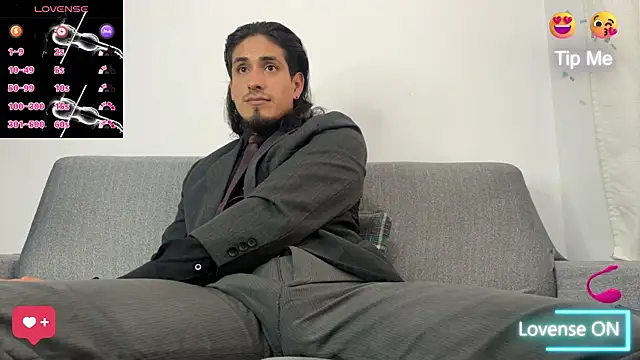 Tom blunt96 online show from October 16, 2025, 7:22 pm