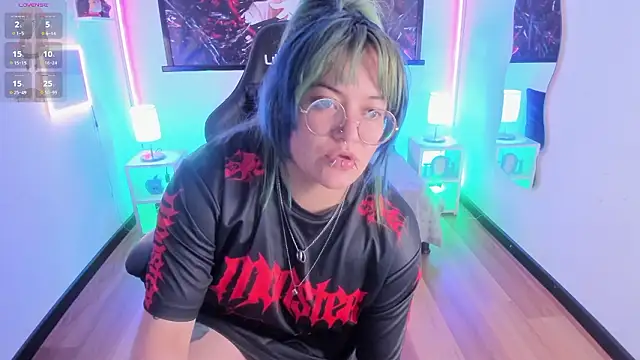 lucky-leah online show from February 26, 2026, 4:12 am