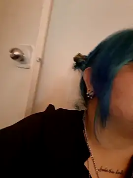 lucky-leah online show from February 7, 2026, 3:25 am