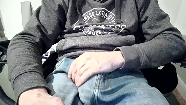 Snapshot of hornyguyuk1973 chatting on March 4, 2026, 11:01 pm hornyguyuk1973 online show from March 4, 2026, 11:01 pm