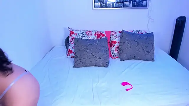 Snapshot of lau_miller chatting on September 28, 2025, 1:12 am lau miller online show from September 28, 2025, 1:12 am