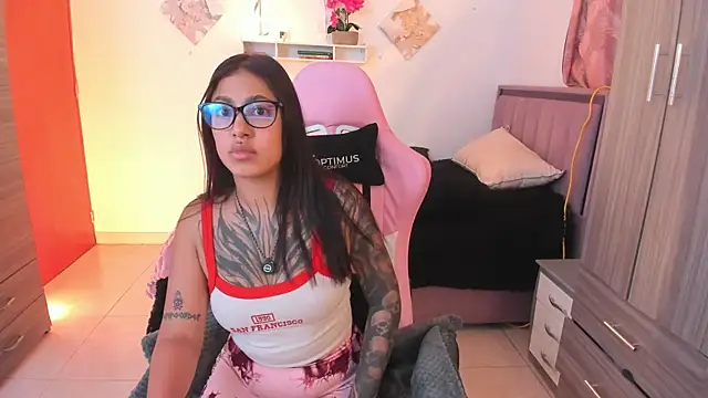 Kayla foxxy online show from April 16, 2026, 12:11 am