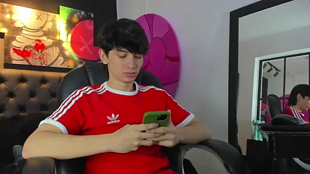 Santi delacruz online show from January 30, 2025, 1:42 pm