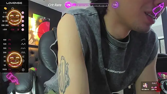 Santi delacruz online show from February 5, 2025, 6:48 pm