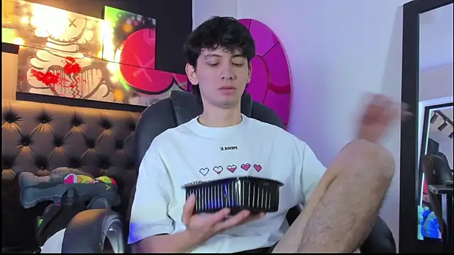 Santi delacruz online show from January 20, 2025, 3:39 pm