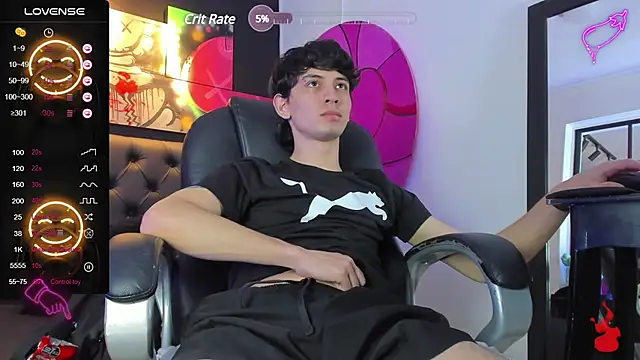 Santi delacruz online show from January 31, 2025, 9:05 pm