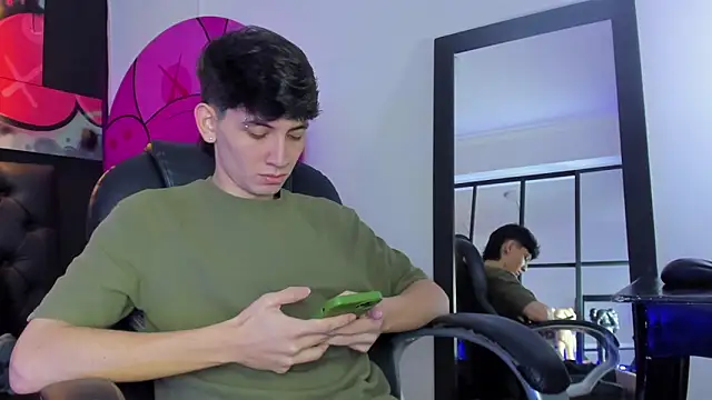 Santi delacruz online show from February 19, 2025, 2:11 pm