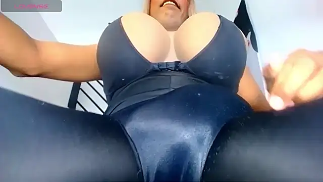 Snapshot of valentinabigcock23 chatting on September 23, 2025, 12:34 pm valentinabigcock23 online show from September 23, 2025, 12:34 pm